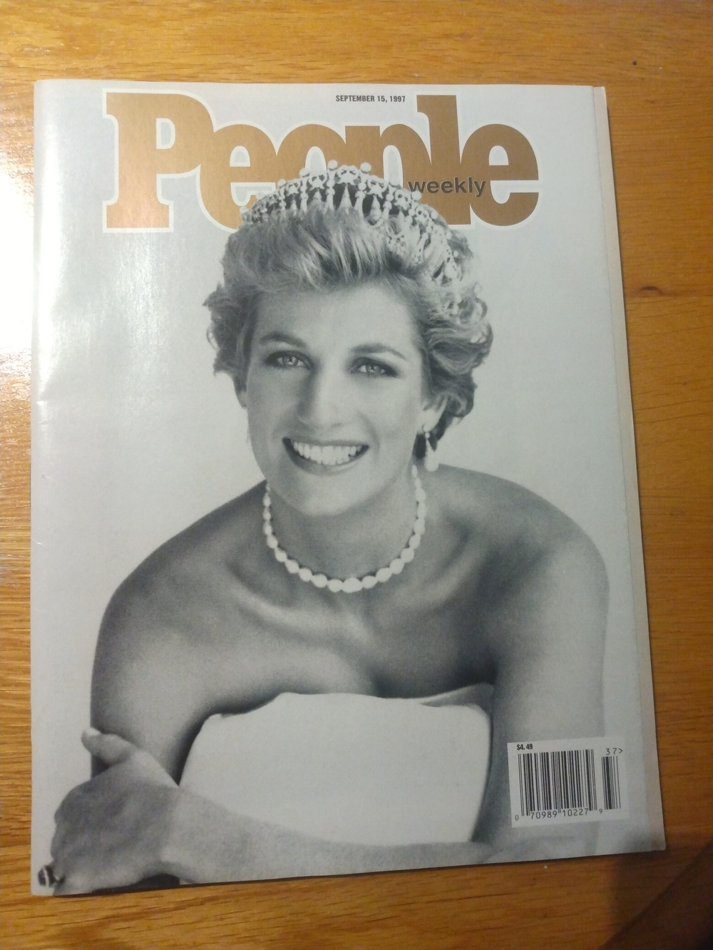 PEOPLE Magazine Princess Diana Monochrome Edition - Picture 1 of 14